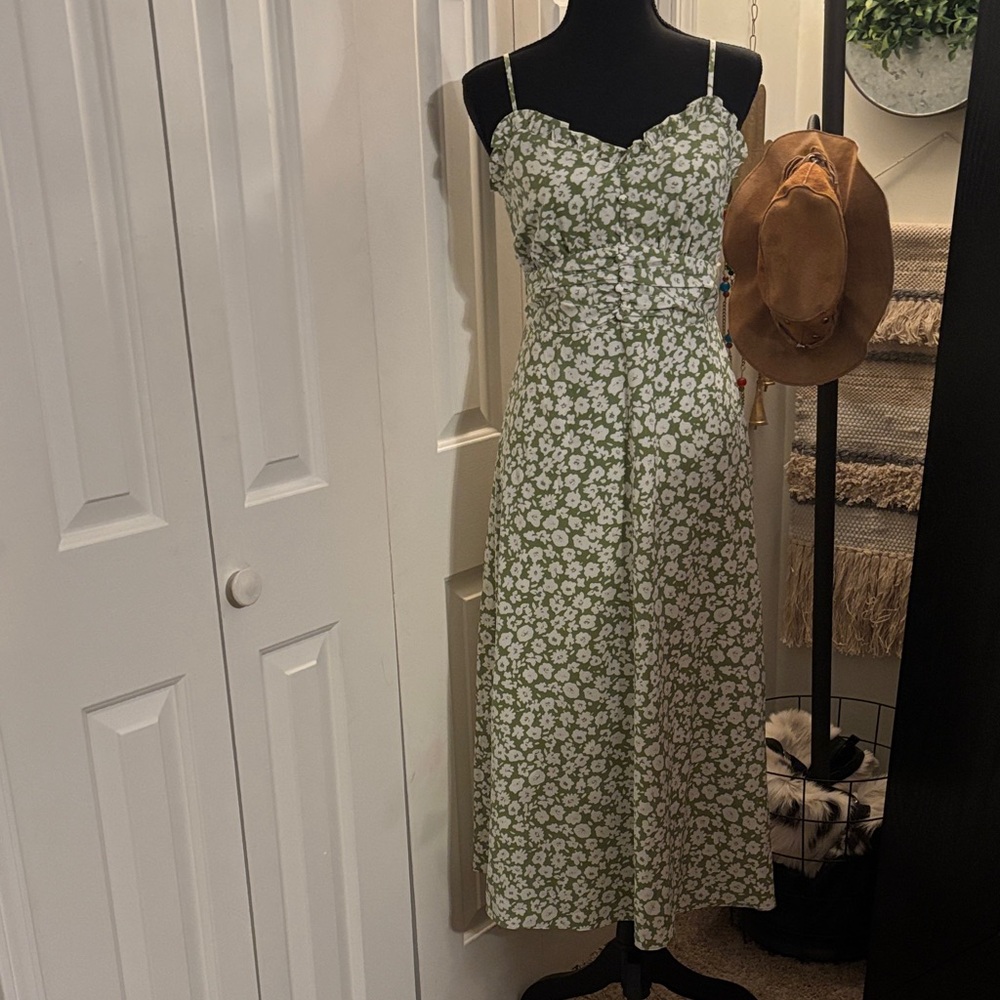 Lulu's Olive Green & White Floral Midi Dress